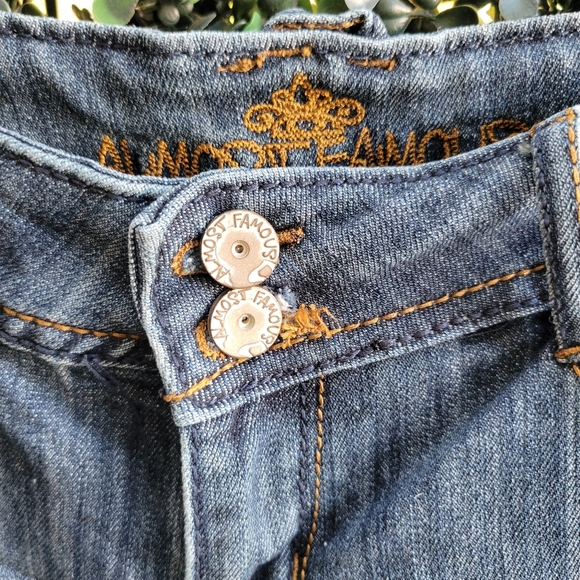 Almost Famous~Denim Shorts Double Button Raw Hem Size 13 - Picture 4 of 7